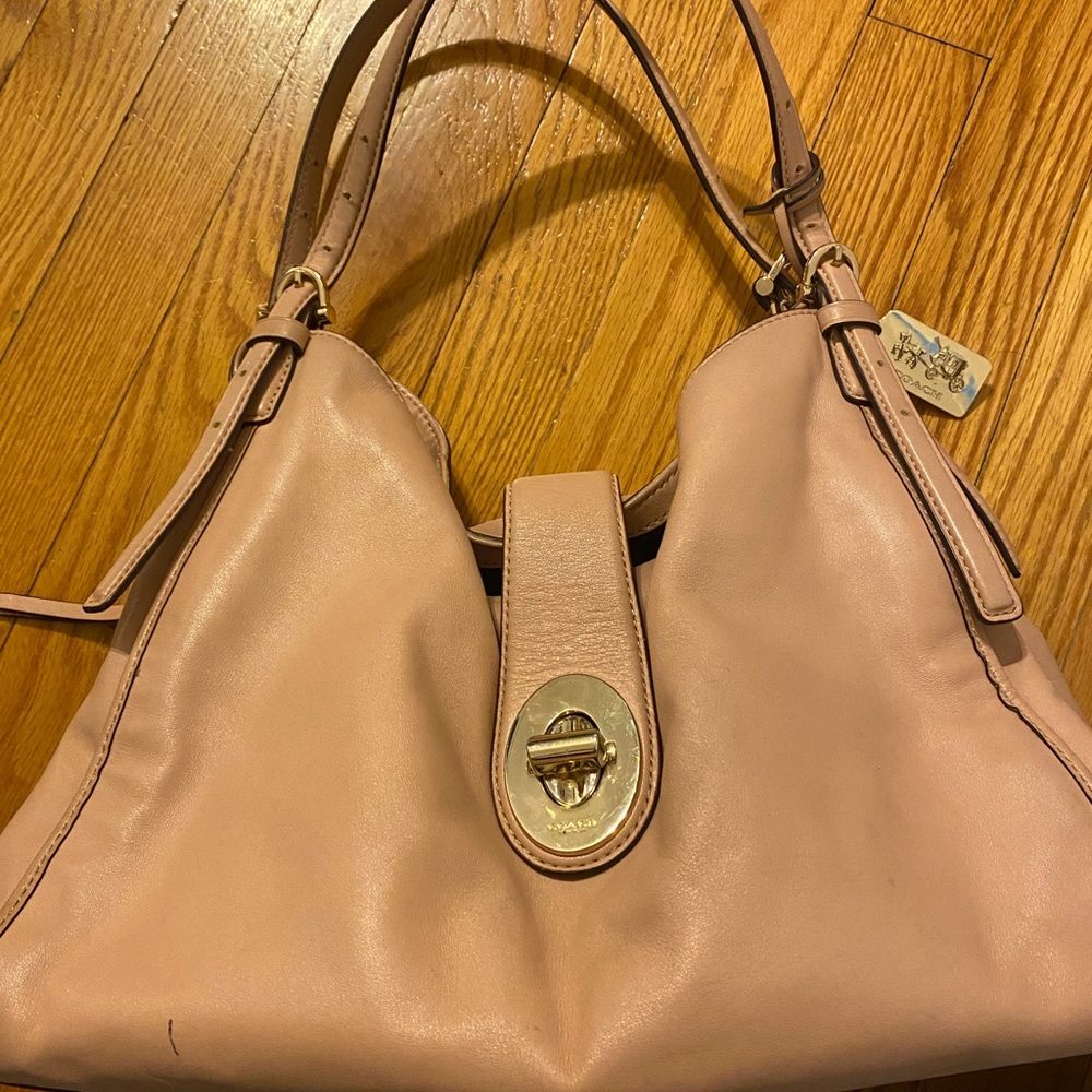 Pink Coach purse great condition